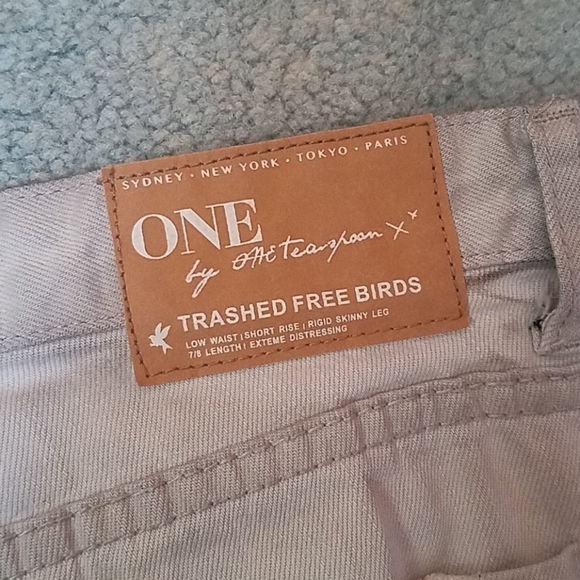 One Teaspoon Ice Grey Trashed Freebirds size 26 - Picture 9 of 11
